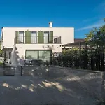 Luxury Mapejana By Vacayvillas Пореч