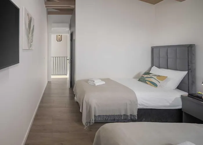 Luxury Mapejana By Vacayvillas
